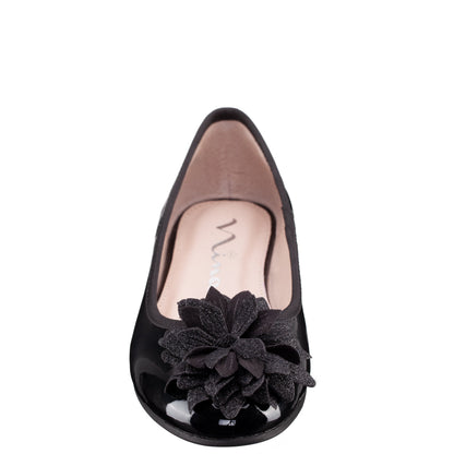 Girls Jeanesse Black patent flower ballet flats | Nina Shoes